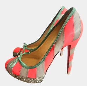 Christian Louboutin Stiletto's 38.5 Authentic